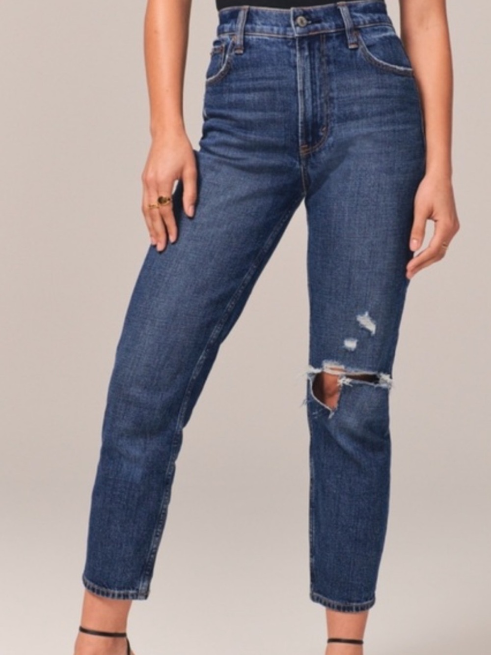 Abercrombie & Fitch The Mom High Rise Dark Distressed Denim Size 27